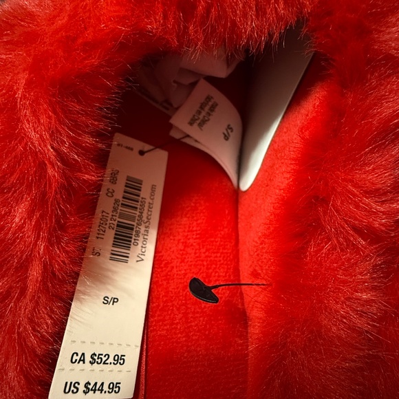 VICTORIA'S SECRET Luxe Plush Closed-Toe Slippers SZ S -Red NEW - Picture 5 of 12